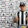 Carlinhos prevê ‘disputa sadia’ na lateral do Botafogo: ‘Não vim para tirar o espaço de ninguém’