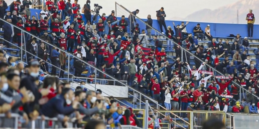 Católica pede ajuda para identificar torcedores após atos de racismo e vandalismo em jogo do Flamengo