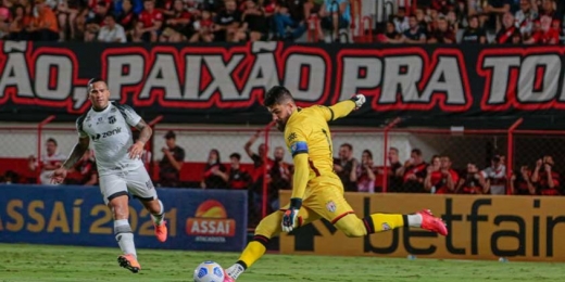 Ceará sai na frente, mas Atlético-GO arranca empate pelo Brasileirão