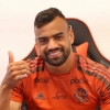 Cobranças do pai, terapia e conselhos de David Luiz: Fabrício Bruno explica fatores para bom início no Flamengo