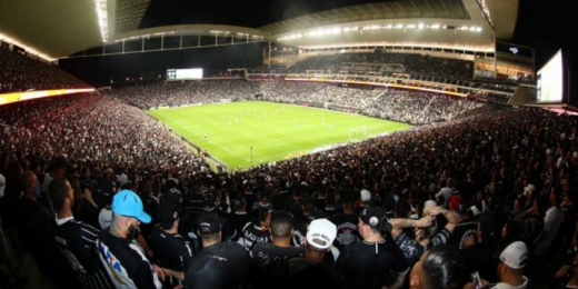 Com 98 mil pagantes em 4 jogos com torcida, Corinthians arrecadou mais de R$ 5,3 milhões após a volta da Fiel
