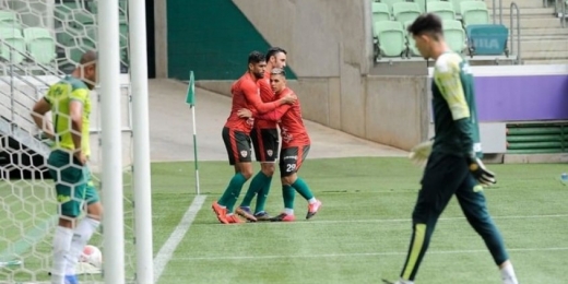 Com direito a 'lei do ex', Palmeiras é derrotado pela Portuguesa em jogo-treino no Allianz Parque