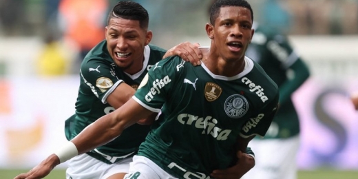 Com força máxima, Palmeiras acelera e consegue primeira vitória em casa no Brasileirão, diante do RB Bragantino