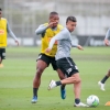 Com Gabriel suspenso, Cantillo e Xavier são opções do Corinthians para o Dérbi