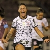 Com gol de bicicleta, Corinthians abre vantagem sobre a Ferroviária na semifinal do Brasileirão Feminino