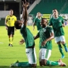 Com gol de Bruno Mezenga, Goiás vence CRB pela Série B