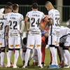 Com gol de Jô, Corinthians vence a Chapecoense fora de casa