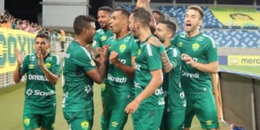 Com lei do ex, Cuiabá bate Sport pelo Brasileirão e sonha com vaga na Libertadores