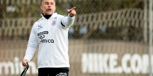 Com mais de 20 Dérbis pelo Corinthians, Sylvinho encara seu primeiro como treinador