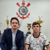 Com multa de R$ 150 milhões, volante do sub-17 do Corinthians assina contrato profissional