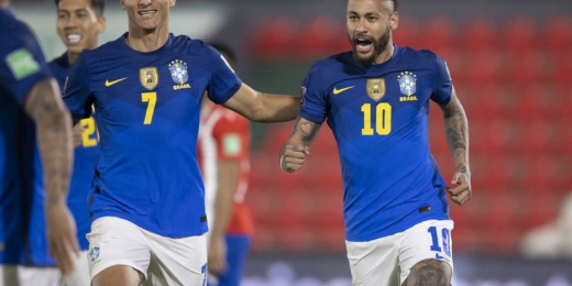 Com recorde de Neymar e fim de tabu, Brasil vence Paraguai e segue 100% nas Eliminatórias