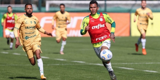 Com Veron e gol no último minuto, Palmeiras vence XV de Jaú em jogo-treino na Academia de Futebol