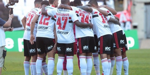 Com viagens mais curtas e jogadores voltando de lesão, São Paulo terá semanas mais tranquilas pela frente