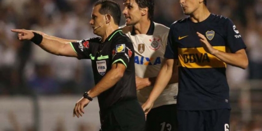 Conmebol define árbitro da final da última Sul-Americana para apitar Corinthians x Boca Juniors