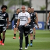 Corinthians dá sequência em treinos com bola na pré-temporada