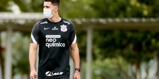 Corinthians e Avelar decidem por rescisão e zagueiro deixará o clube