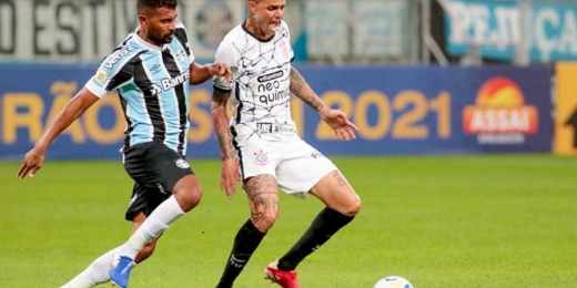 Corinthians encontra dificuldade, mas bate o Grêmio com gol de Jô