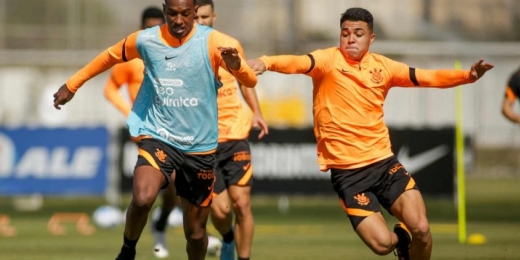 Corinthians inicia trabalhos com bola visando o Always Ready