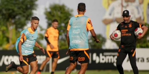 Corinthians inscreve sete jogadores da base no Paulistão; veja os nomes