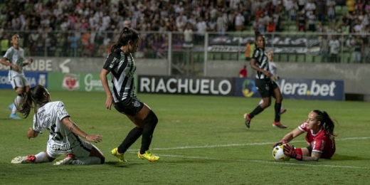 Corinthians marca nos acréscimos e busca o empate contra o Atlético-MG pelo Brasileirão feminino