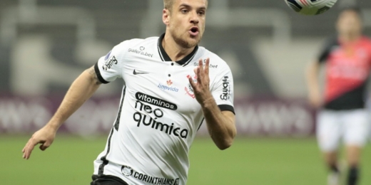 Corinthians oficializa empréstimo de Ramiro ao mundo árabe