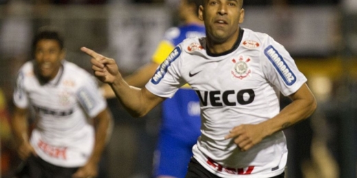 Corinthians pode estrear na Libertadores com novo primeiro uniforme