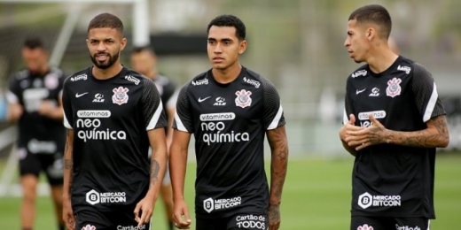 Corinthians recebe indicações de jogadores para compor elenco, mas dá prioridade para uso da base