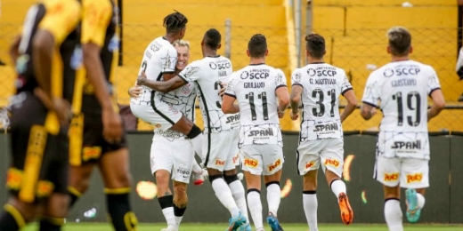 Corinthians termina a fase de grupos do Paulistão liderando em passes, dribles, finalizações e posse de bola