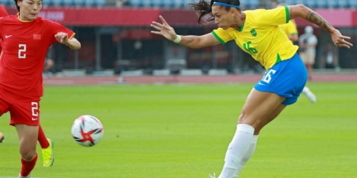 Craque do jogo, Bia Zaneratto celebra estreia da Seleção Brasileira com gol e assistência: 'Muito feliz'