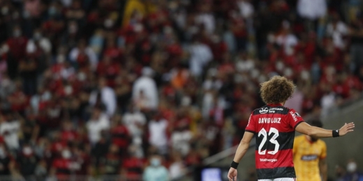 David Luiz apresenta credenciais em estreia pelo Flamengo e agrada aos torcedores: 'Chega para ser ídolo'