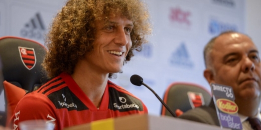 David Luiz, do Flamengo, comemora apoio da Nação no Maracanã: 'Motivo de satisfação e muita alegria'