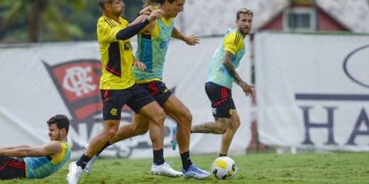 David Luiz fala sobre encontro com organizadas: 'Sempre bem-vindas conversas em prol do Flamengo'