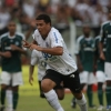 De cair o alambrado! Primeiro gol de Ronaldo pelo Corinthians completa 13 anos; relembre narrações