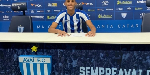 De contrato assinado, Juninho fala sobre chegada ao Avaí: ‘Me sinto em casa’