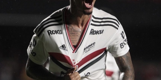 De contrato renovado com o São Paulo, Diego Costa lidera estatísticas no Campeonato Brasileiro