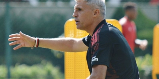 De olho na Libertadores, São Paulo treina no CT da Barra Funda