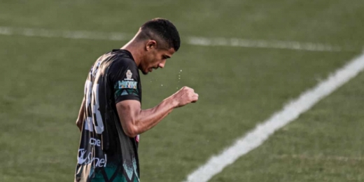 Denilson analisa 'melhor jogo' pelo Manaus FC: 'Entramos focados'