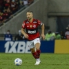 Diego, do Flamengo, diz que jogador do Bahia foi ‘covarde’ e se desculpa por expulsão
