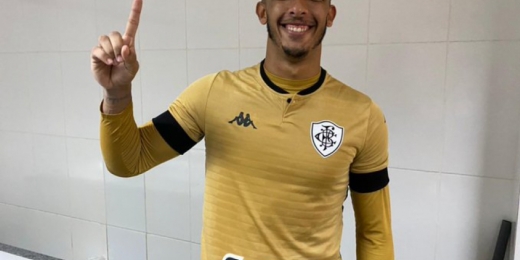 Diego Loureiro emagrece, bate meta e volta a ser titular no Botafogo