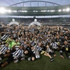 Do gol de Romildo ao troféu: o ‘enredo de filme’ que levou o Botafogo ao título da Série B