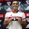 Eder foi de dispensável a titular do São Paulo em dois meses