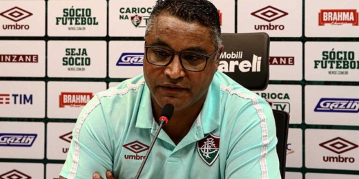 Em coletiva, Roger Machado enaltece atuação do Fluminense e diz: 'Nino é o melhor zagueiro do Brasil'