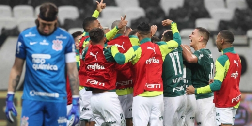 Em jogo da Libertadores, torcida do Palmeiras provoca Corinthians após eliminação no Paulistão