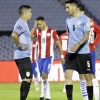 Em jogo morno, Uruguai e Paraguai empatam sem gols em Montevidéu
