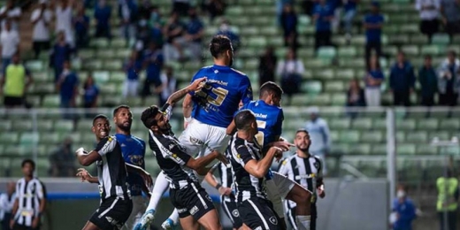 Em jogo movimentado, Cruzeiro e Botafogo empatam pela Série B do Brasileirão