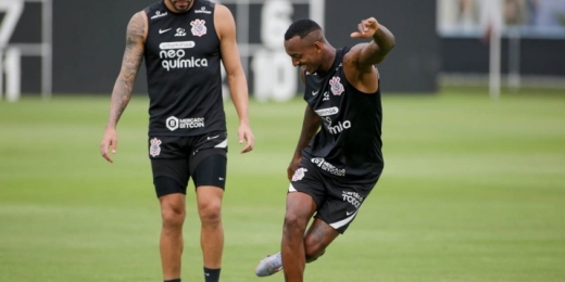 Em meio a negociações com novo técnico, Corinthians faz último treino antes do duelo contra o Botafogo-SP