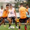 Em meio à protestos, Corinthians segue preparação para estreia no Brasileirão