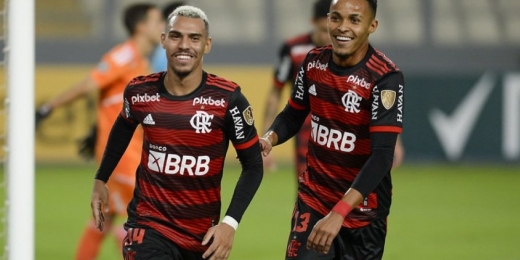 Em meio à turbulência, as boas notícias do Flamengo vêm do Ninho