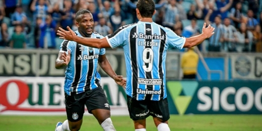 Em Porto Alegre, Grêmio vence, afunda o CRB e vai à liderança da Série B