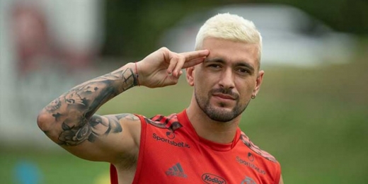 Em recuperação, Arrascaeta manda mensagem otimista à torcida do Flamengo